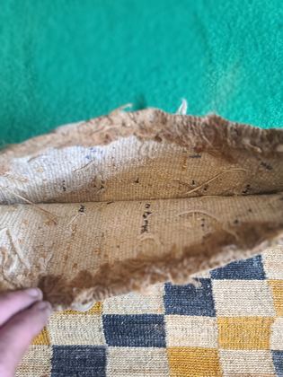 Plateau cornhusk flat bag — triangle rows one face, checkerboard the other, plate 102