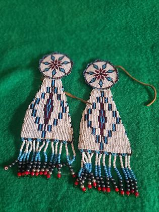 Matched pair of beaded rosette-and-tab hair drops (oversized earrings), plate 113