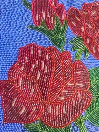 Plateau contour-beaded rose flat bag on cornflower-blue ground, plate 25