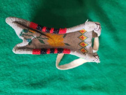 Small beaded purse with contour-stitched rose and wildflower, plate 63